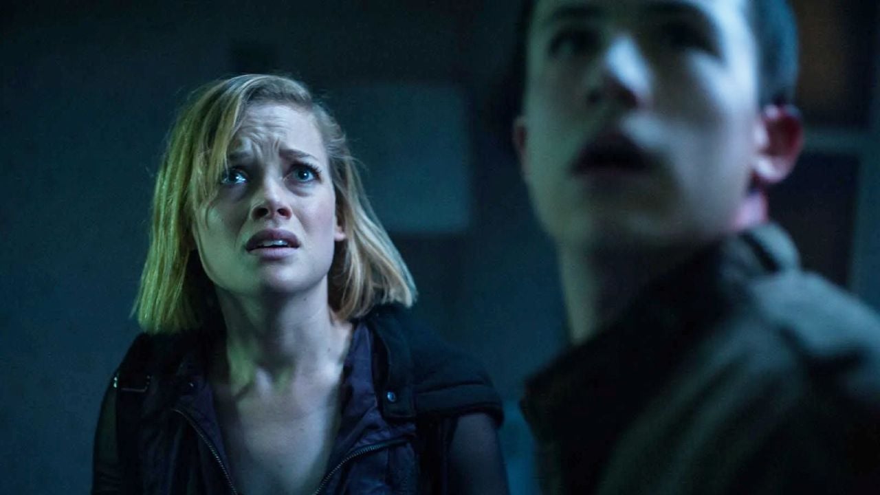 Jane Levy et Dylan Minnette dans le premier 