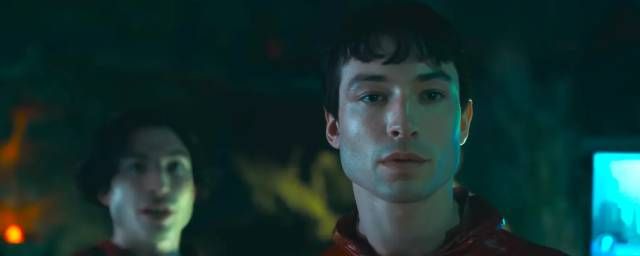 Double dose d'Ezra Miller dans 