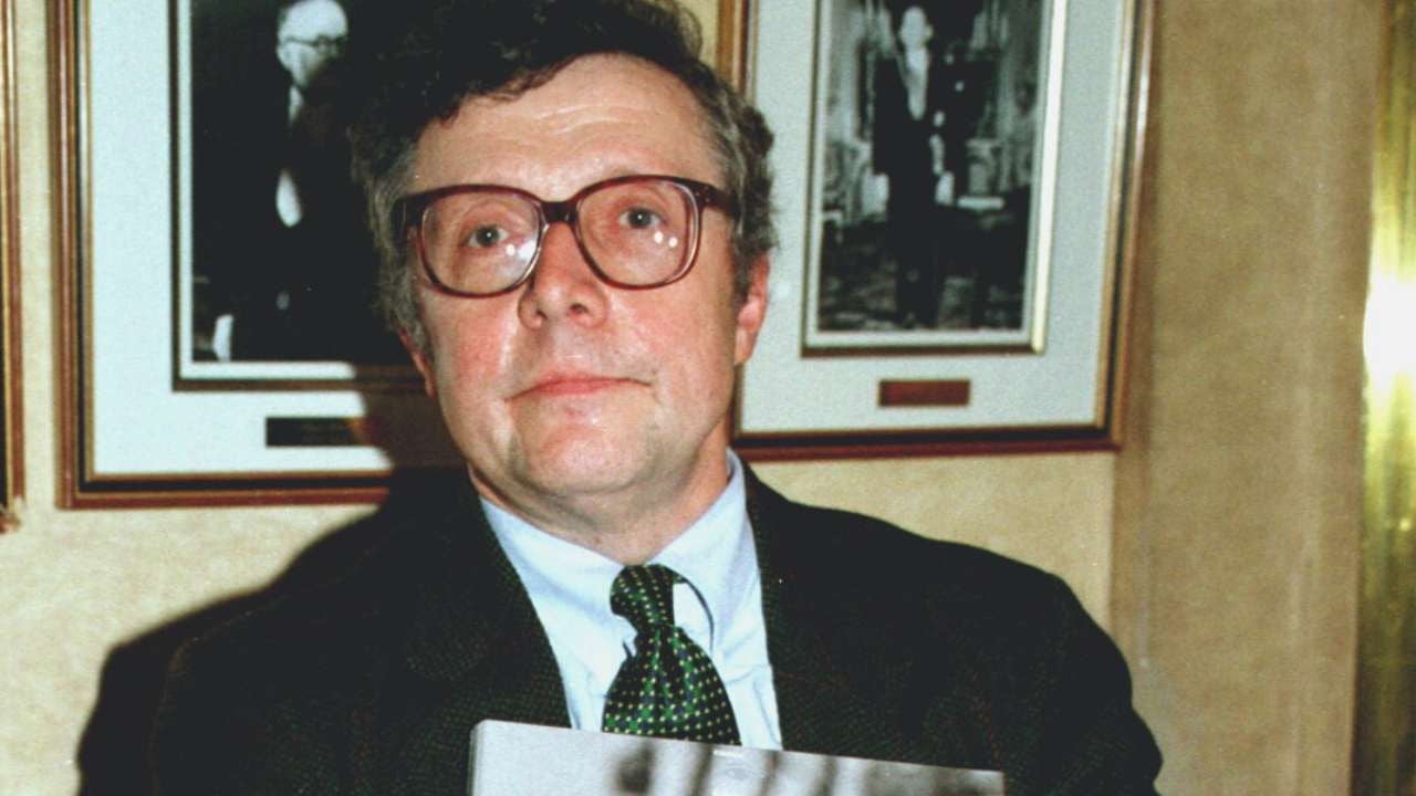 O historiador de cinema Patrick Brion, um dos homens nas sombras de A Última Sessão