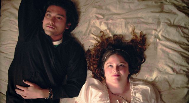 Willl Sharpe et Megan Stalter