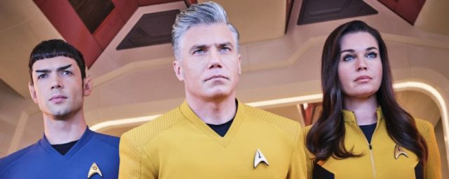 Band on the Run : Spock (Ethan Peck), Christopher Pike (Anson Mount) et Numéro Un (Rebecca Romijn)