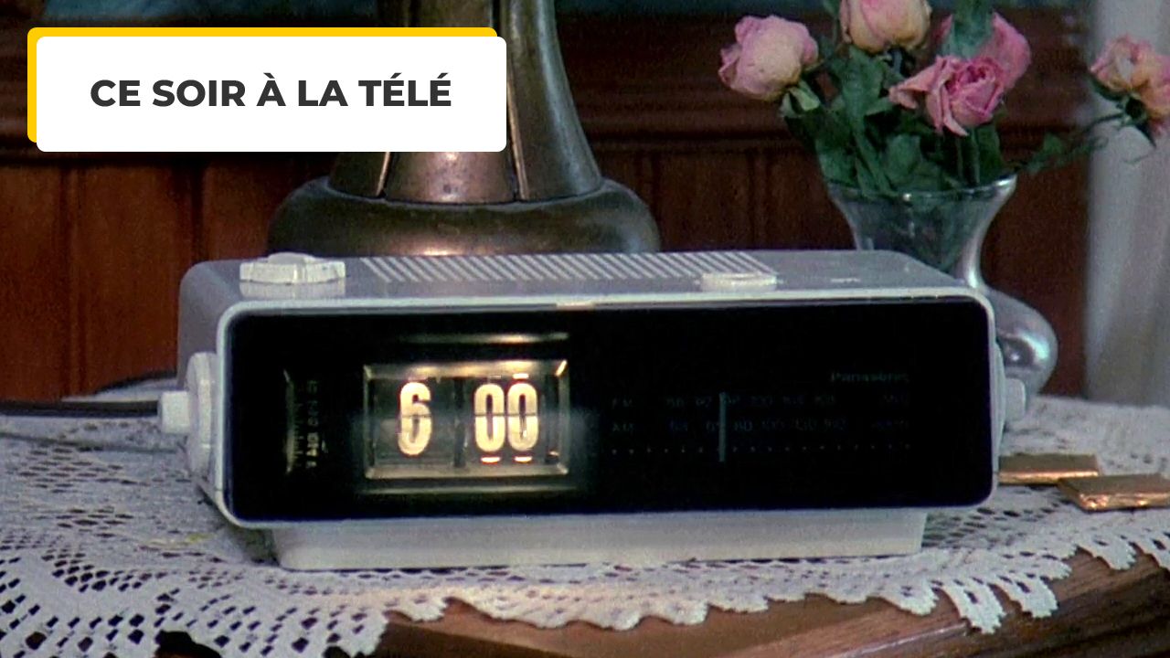 TV on TV: Noted from 4.1 to 5, this is one of the most cult comedies of all time