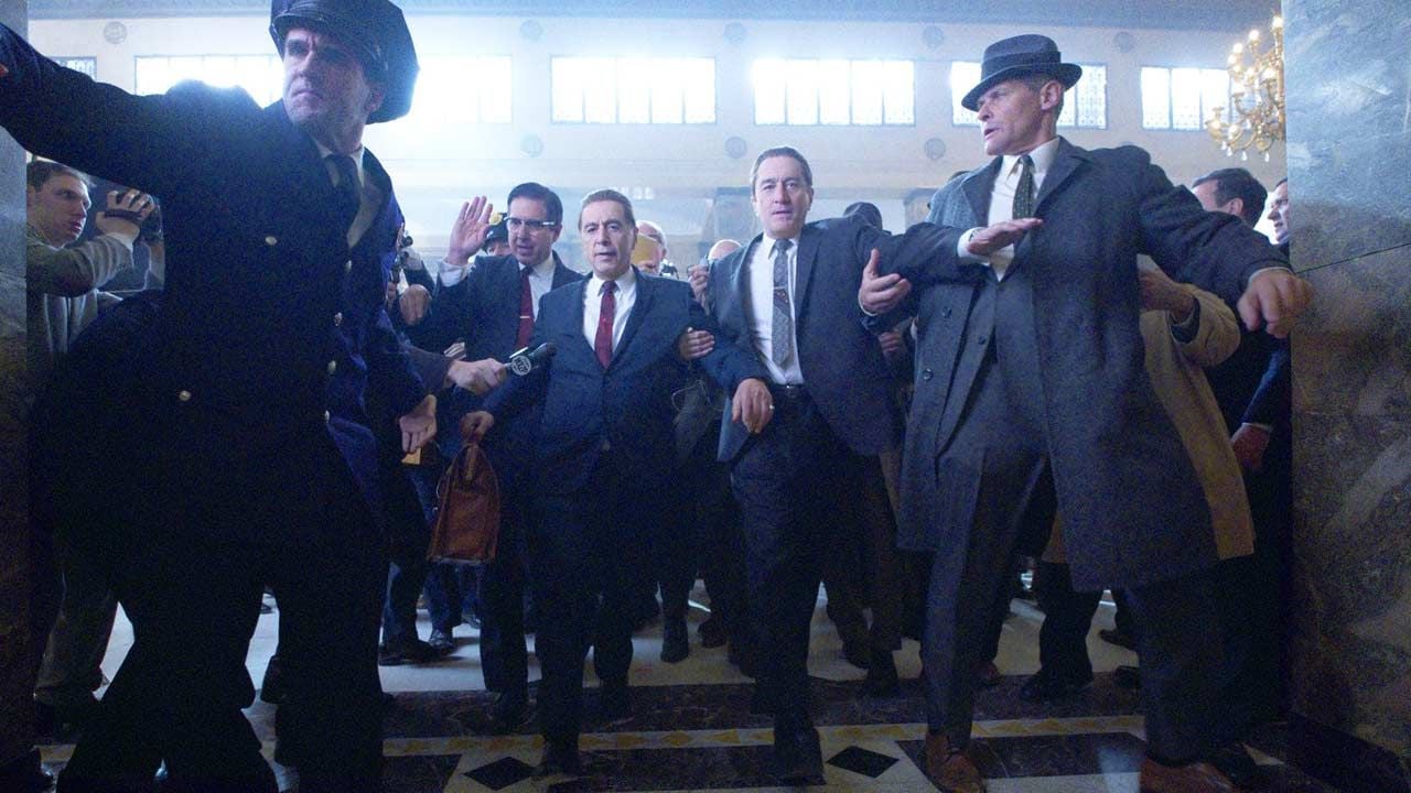 Noté 4,4 sur 5, ce thriller avec Robert De Niro et Al Pacino dure 3h30 mais chaque seconde est justifiée