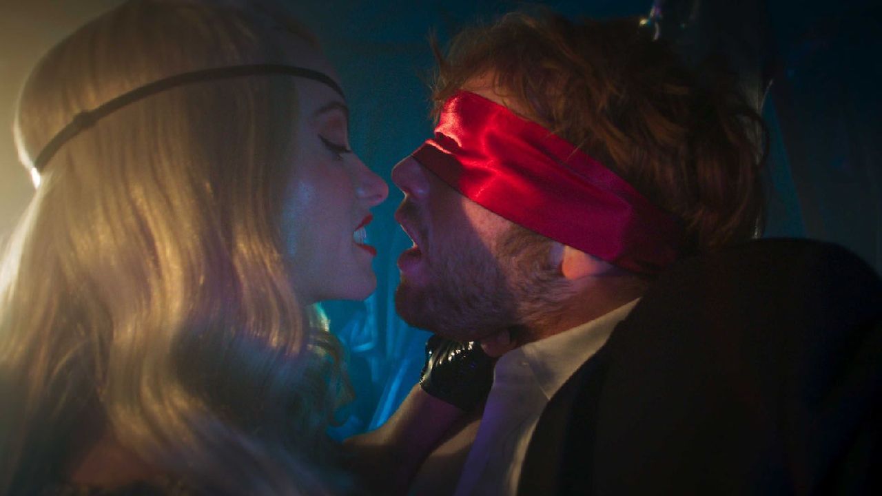 Olivia Wilde et Cooper Hoffman dans 