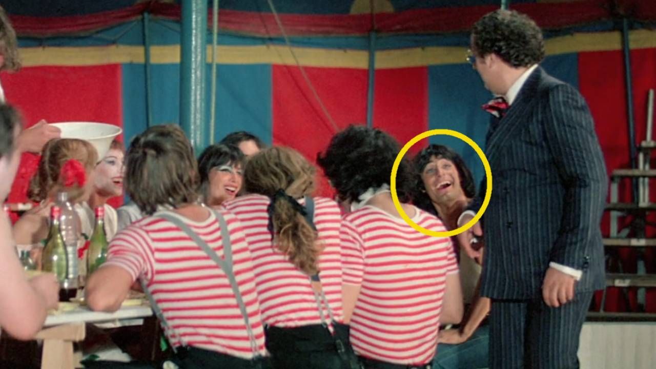 Gérard Lanvin face à Coluche