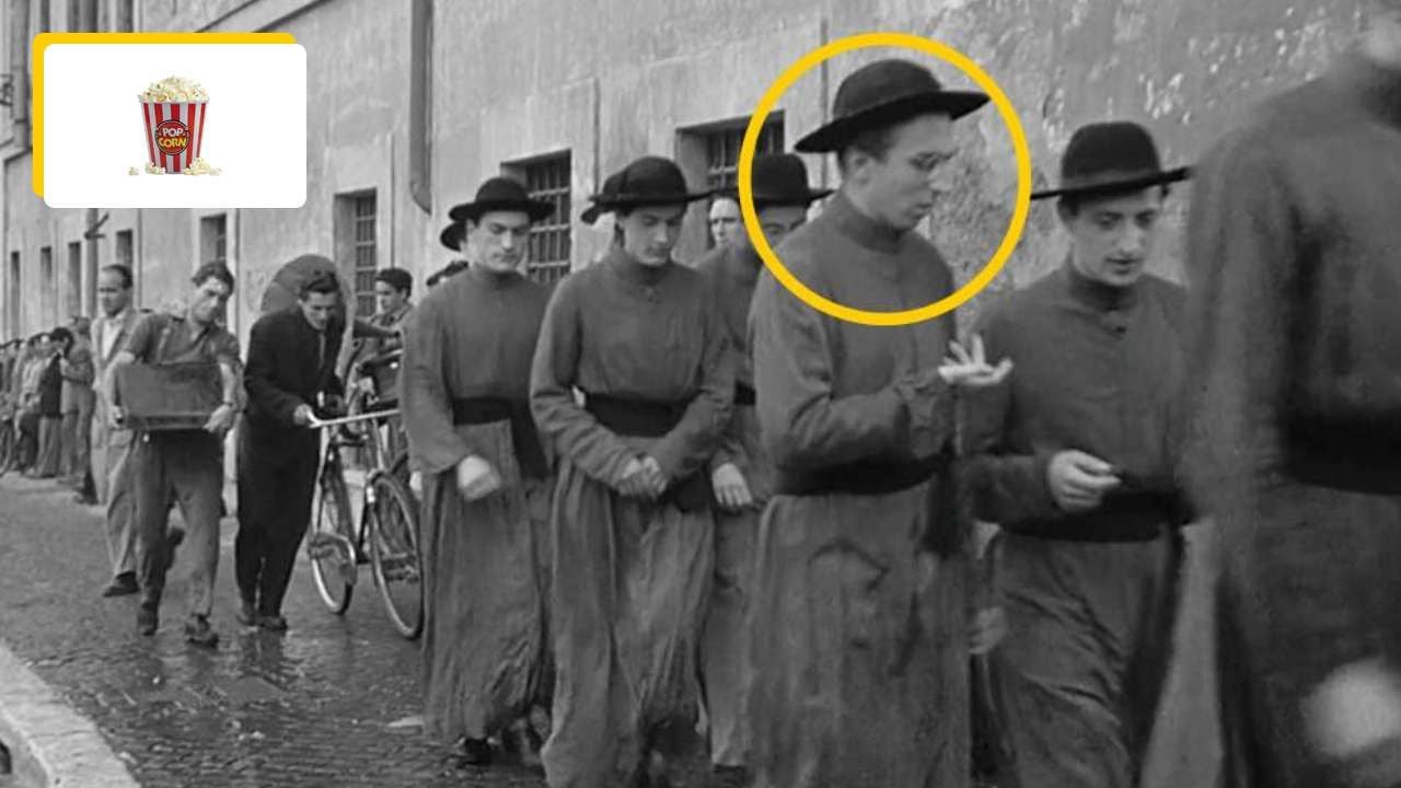76 years ago, one of the world’s most famous directors was hidden in this iconic film, rated 4.1 out of 5.