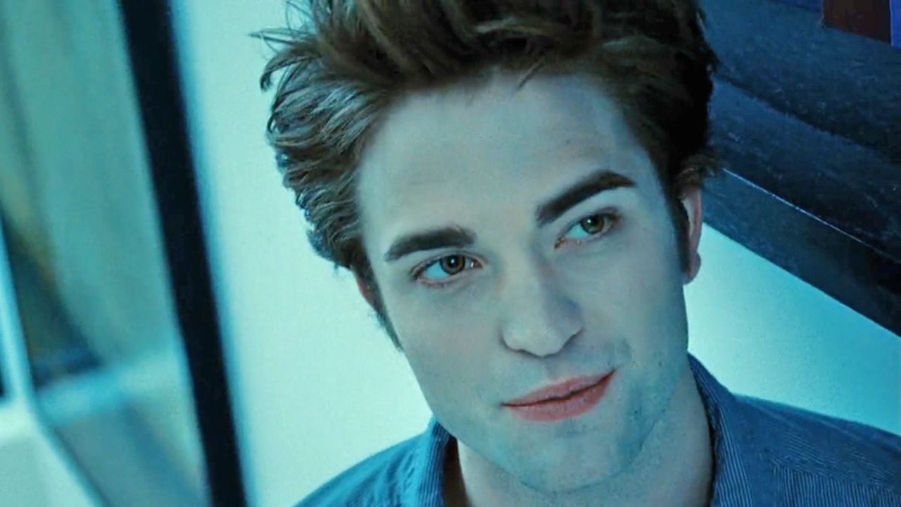Robert Pattinson Pourquoi Les Producteurs De Twilight Ne Voulaient robert-pattinson-pourquoi-les-producteurs-de-twilight-ne-voulaient