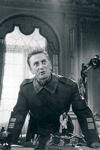 Photo Du Film Les Sentiers De La Gloire Photo 1 Sur 7 Allocine