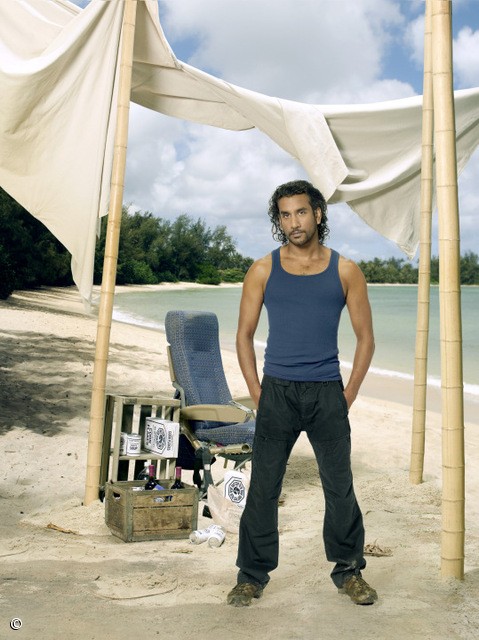 Photo De Naveen Andrews Lost Les Disparus Photo Naveen Andrews Allociné 