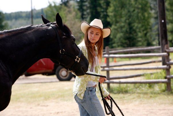 Heartland Streaming Saison 15 Heartland (CA) : Heartland (CA) : Photo Amber Marshall - 15 sur 26