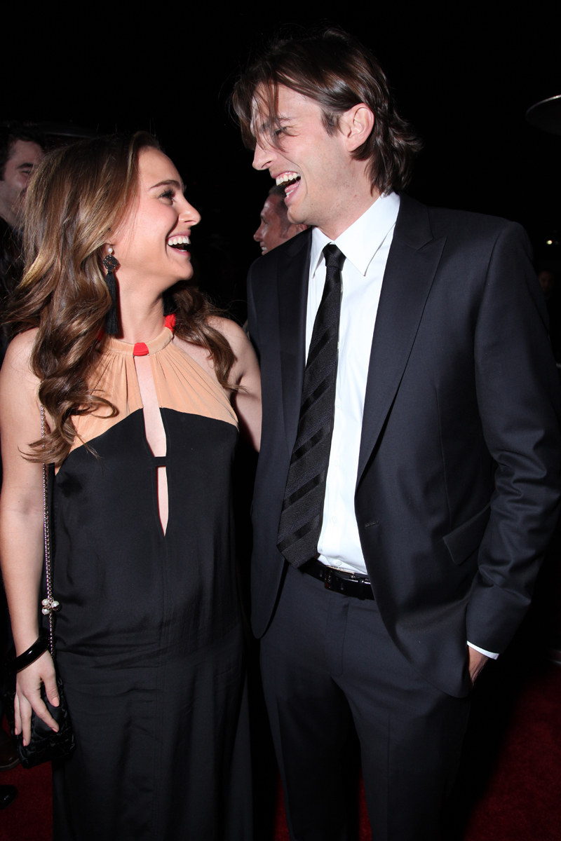 Photo de Natalie Portman - Sex Friends : Photo Ashton Kutcher, Ivan  Reitman, Natalie Portman - Photo 249 sur 339 - AlloCiné