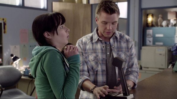 Hpi Saison 2 Episode 9 Resume Awkward : Photo Ashley Rickards, Brett Davern - 31 sur 64 - AlloCiné