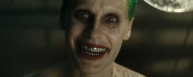 Suicide Squad Le Joker Promet De Faire Très Mal Dans La Bande Annonce Badass Actus Ciné