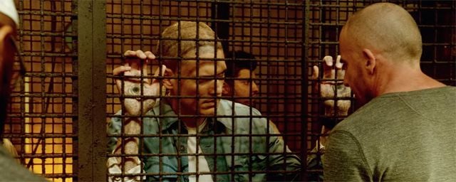 Dans Quelle Saison Carl Va En Prison Prison Break : un retour derrière les barreaux pour la saison 5 - News