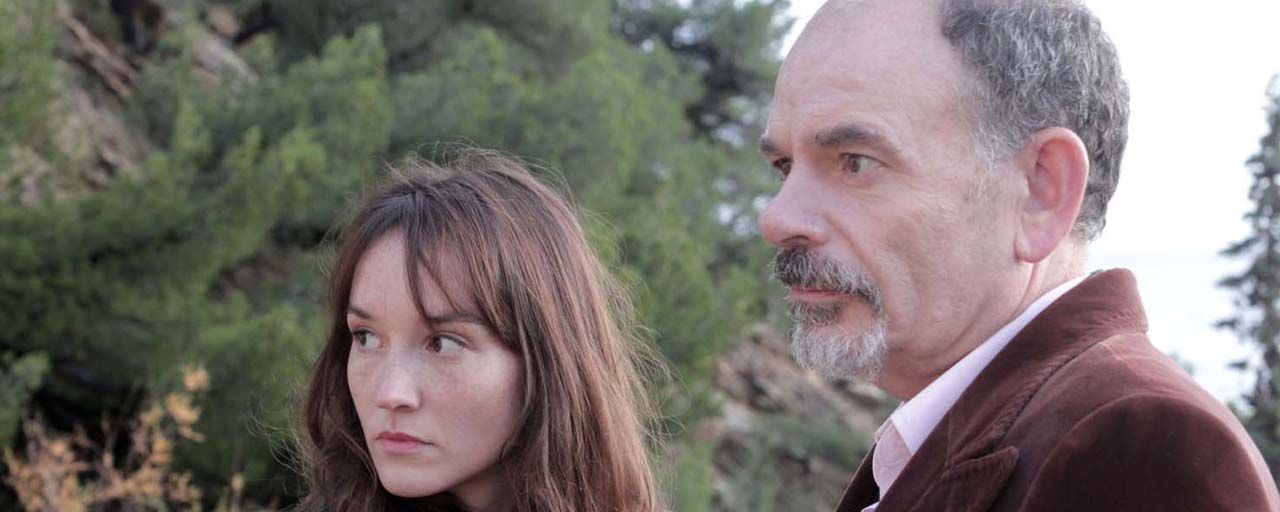 Distribution De Une Famille Déchirée Par Les Secrets Bande-annonce La Villa : portrait d'une famille déchirée dans le
