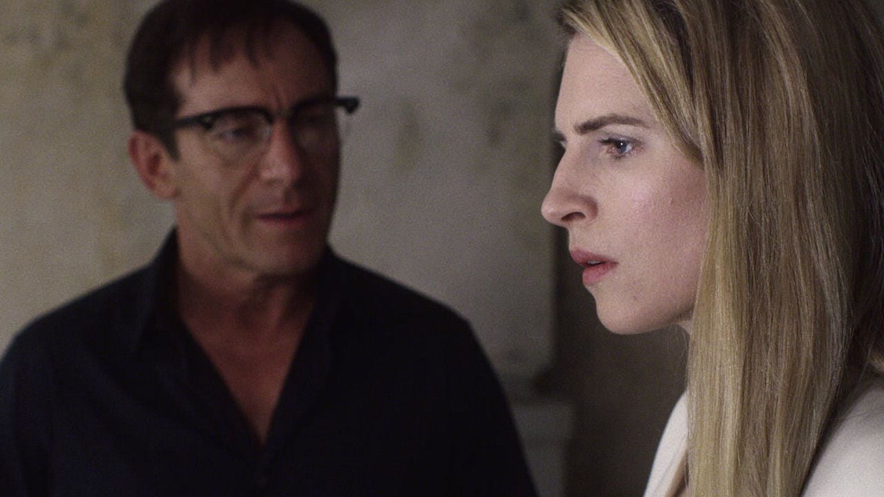 The OA saison 3 : Jason Isaacs tease une suite "totalement différente