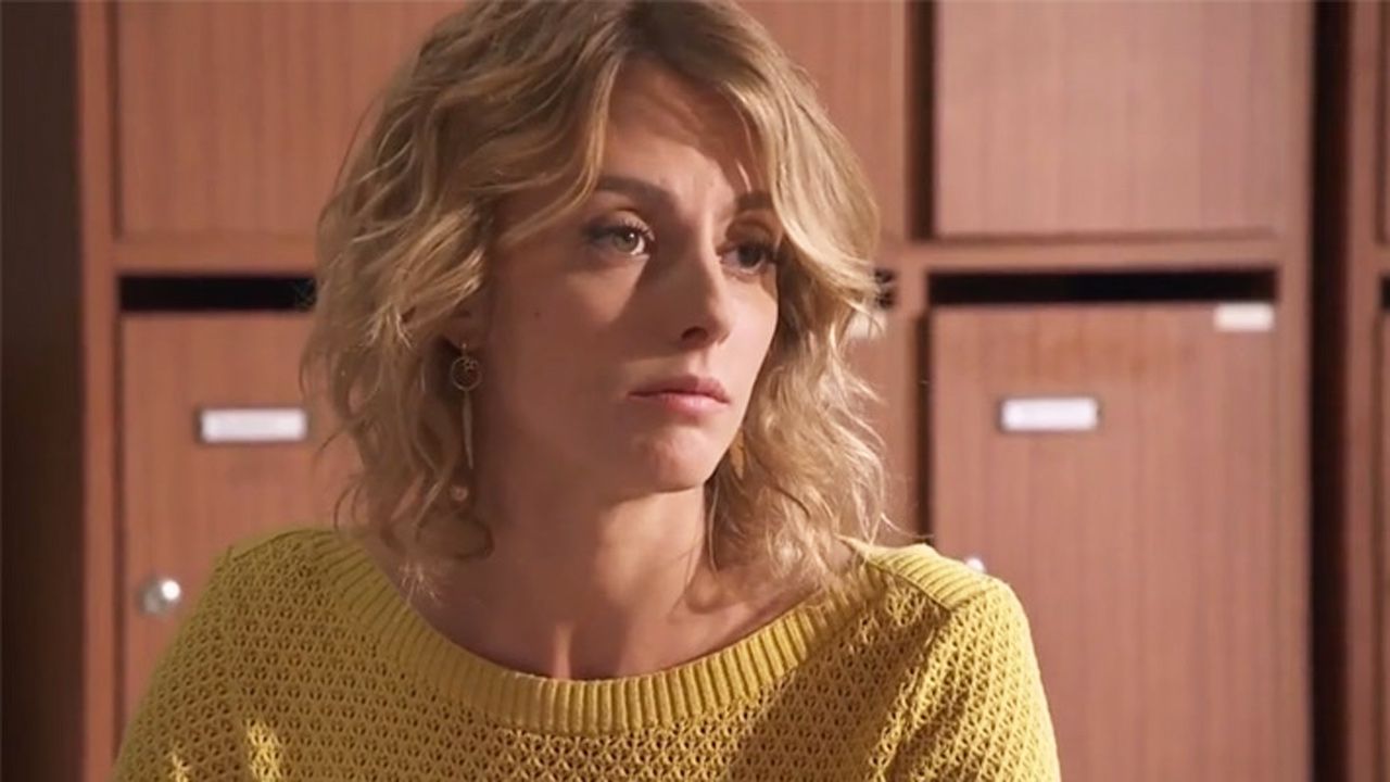 Plus Belle La Vie Decouvrez Qui Va Remplacer Sara Mortensen Dans Le Role De Coralie News Series Allocine