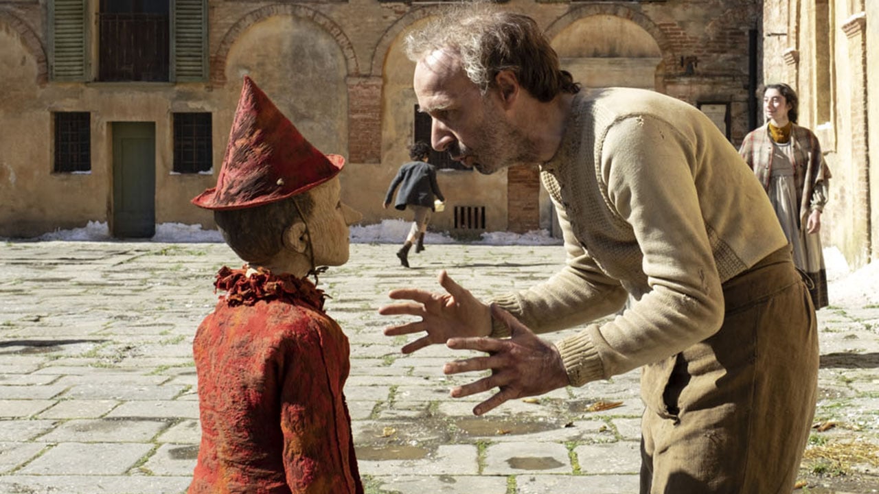 Bande-annonce Pinocchio : Roberto Benigni en Geppetto pour le réalisateur  de Gomorra - Actus Ciné - AlloCiné