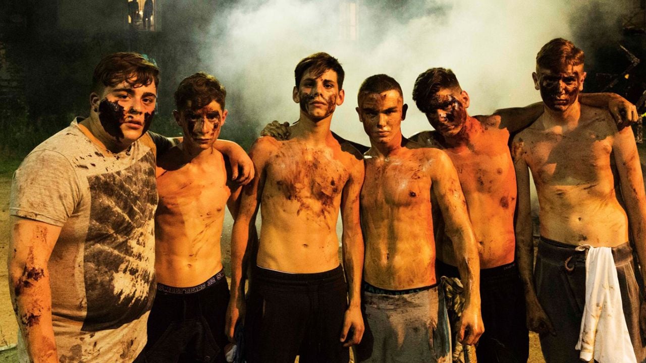 Piranhas Et Ses Baby Gangs Sur Canal Apres Les Parrains De Gomorra Place Aux Ados Criminels Actus Cine Allocine