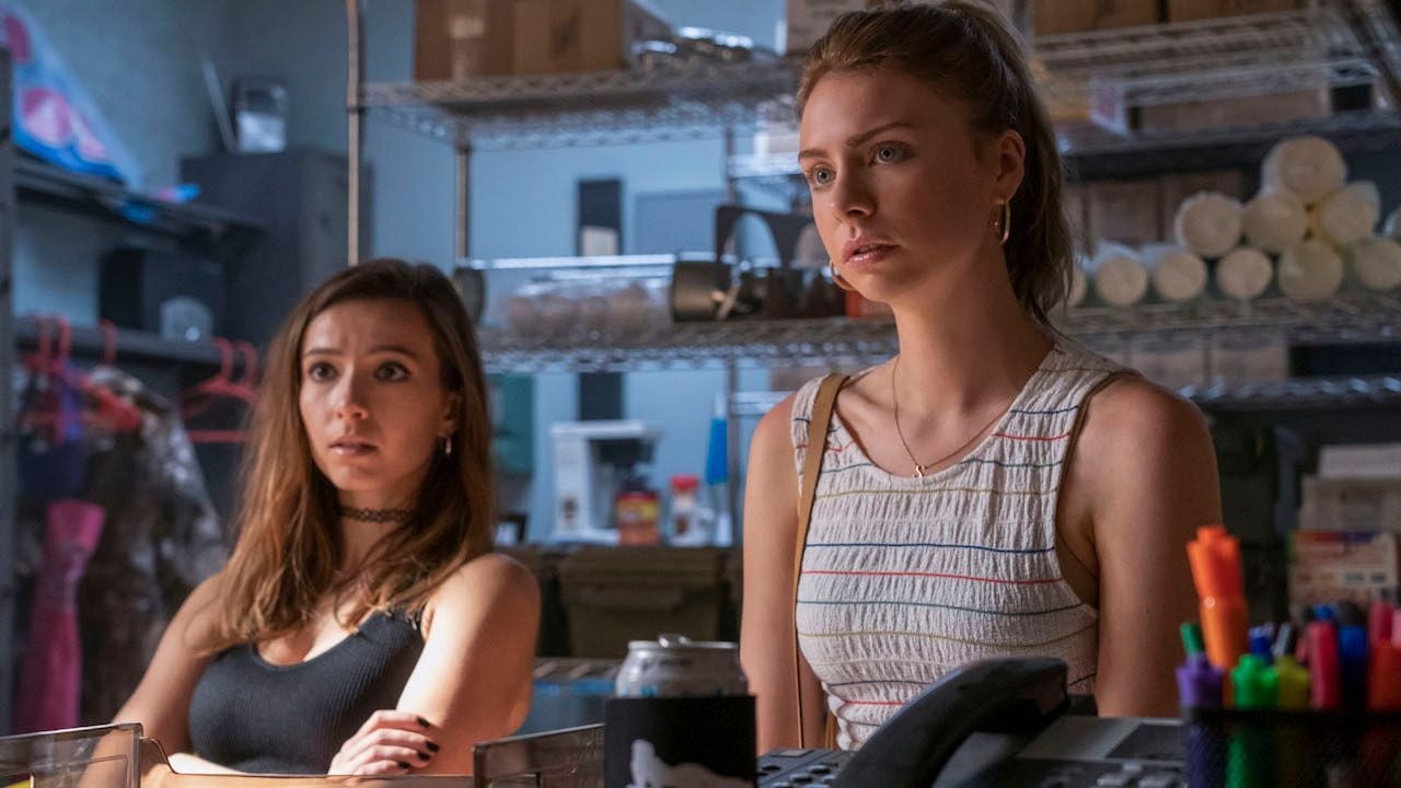 Teenage Bounty Hunters Saison 2 Teenage Bounty Hunters : que pense la presse de la série ado trash de  Netflix ? - News Séries à la TV - AlloCiné