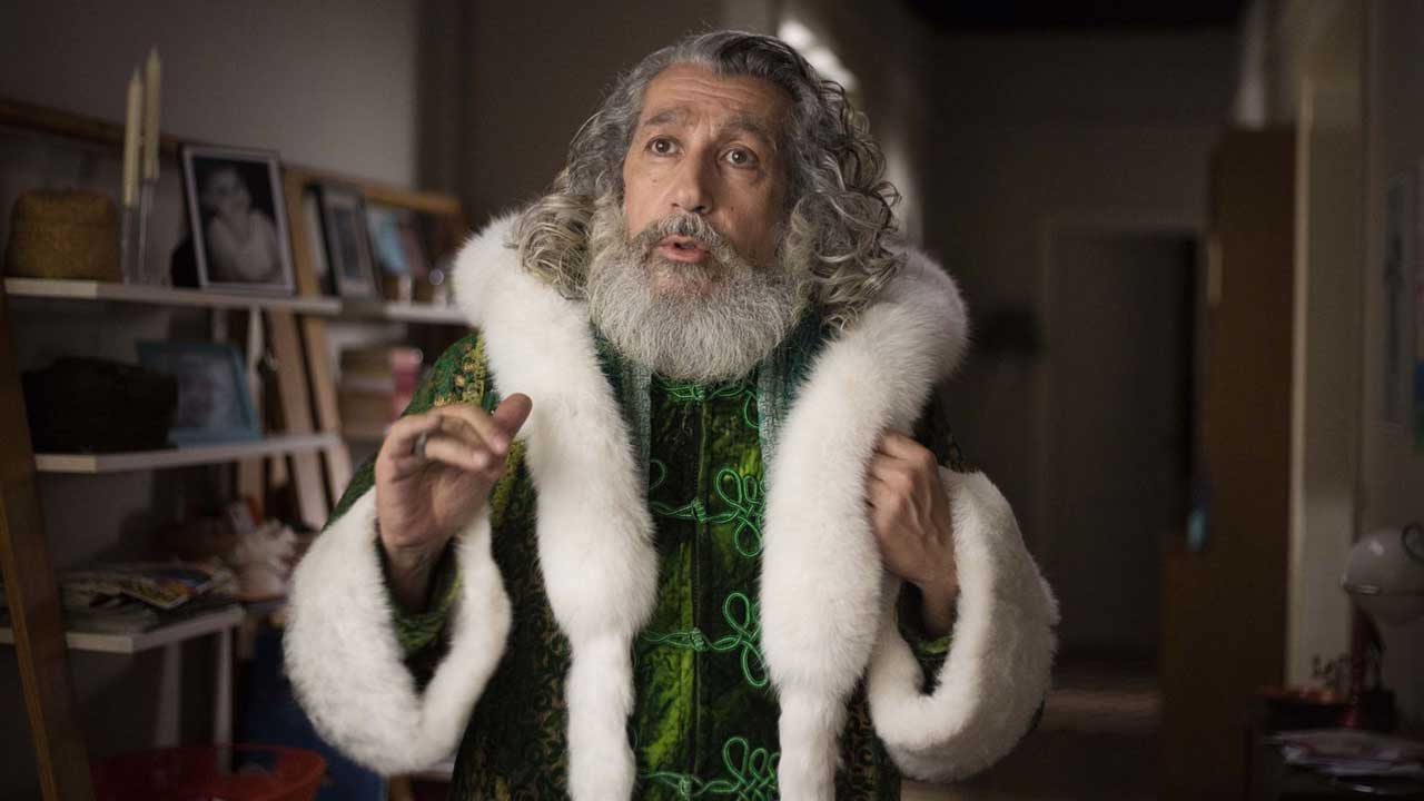 Santa et Cie : pourquoi le Père Noël est-il vert dans le film d'Alain Chabat ? - Actus Ciné 