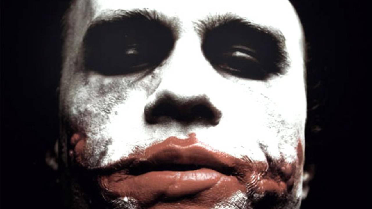 The Dark Knight Rises : avez-vous repéré l'hommage au Joker d'Heath Ledger  ? - Actus Ciné - AlloCiné