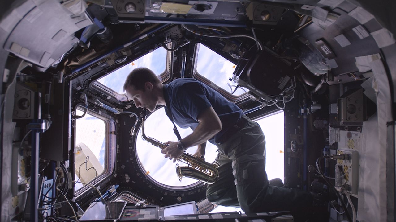 In the eyes of Thomas Pesquet: On board the ISS with a French astronaut