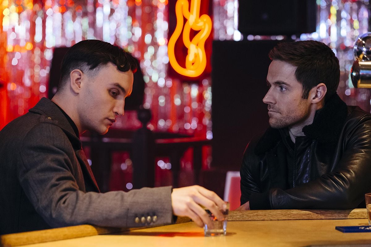 Plus Belle La Vie Saison 17 épisode 240 Orphan Black : Photo Ari Millen, Dylan Bruce - 240 sur 313 - AlloCiné