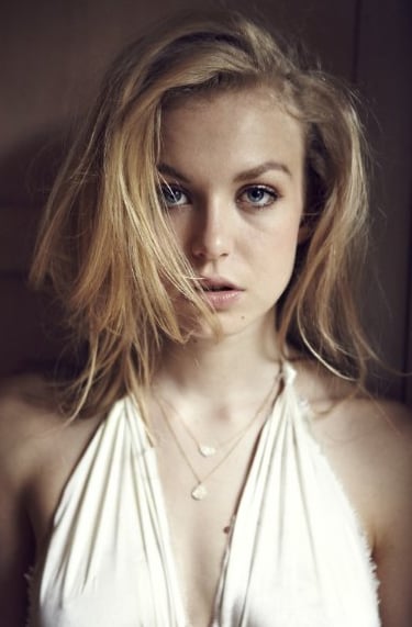 Penelope Mitchell Allociné