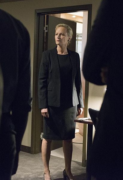 Un Si Grand Soleil Saison 4 épisode 149 Homeland : Photo Laila Robins - 235 sur 561 - AlloCiné