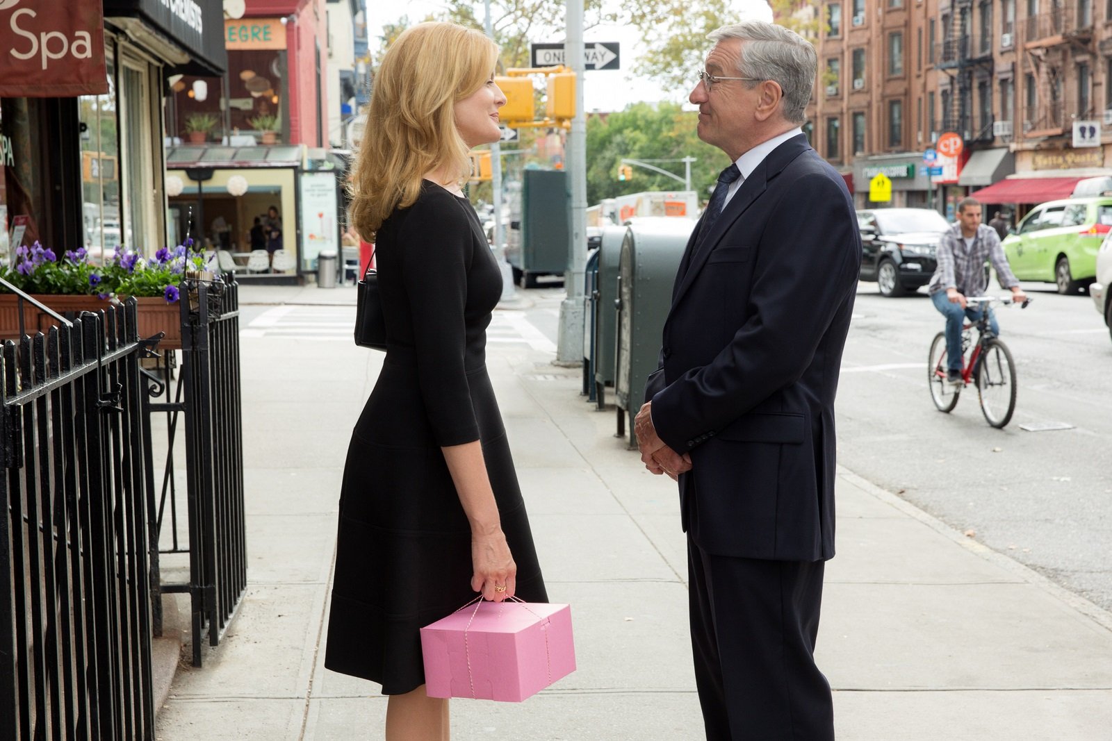 Photo de Robert De Niro - Le Nouveau stagiaire : Photo Rene Russo, Robert  De Niro - Photo 309 sur 655 - AlloCiné