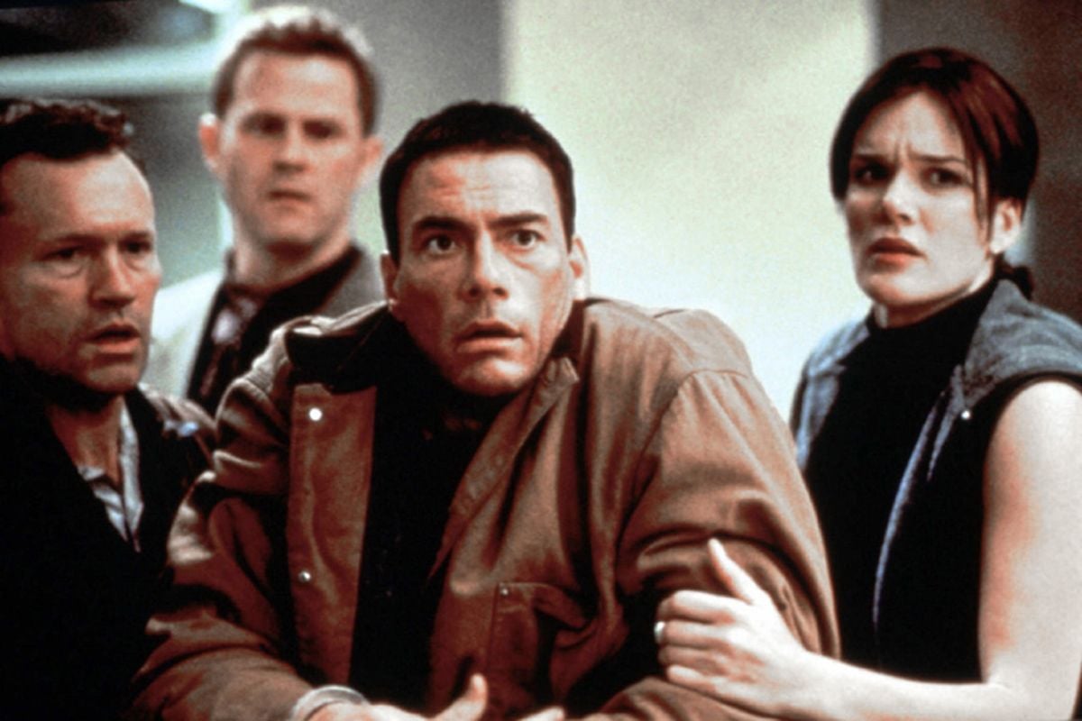 Жан клод ван дамм фильм репликант. Репликант прорыва. Ван дамм репликант фильм. Репликант прорыва. Репликант прорыва.