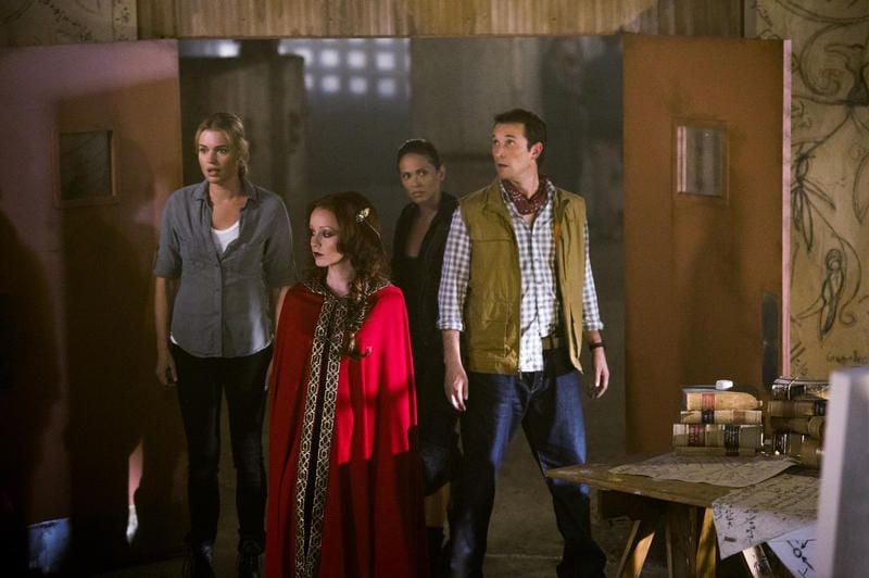 Flynn Carson Et Les Nouveaux Aventuriers Saison 5 Flynn Carson et les nouveaux aventuriers : Photo Lesley-Ann Brandt