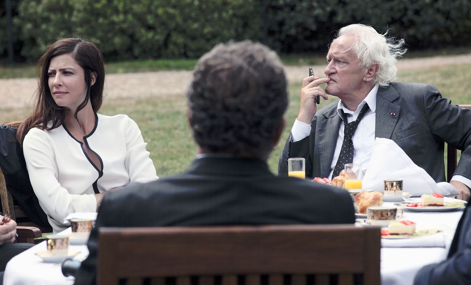 Films Et Séries Tv Avec Anna Mouglalis Baron Noir : Photo Anna Mouglalis, Niels Arestrup - 127 sur 141 - AlloCiné