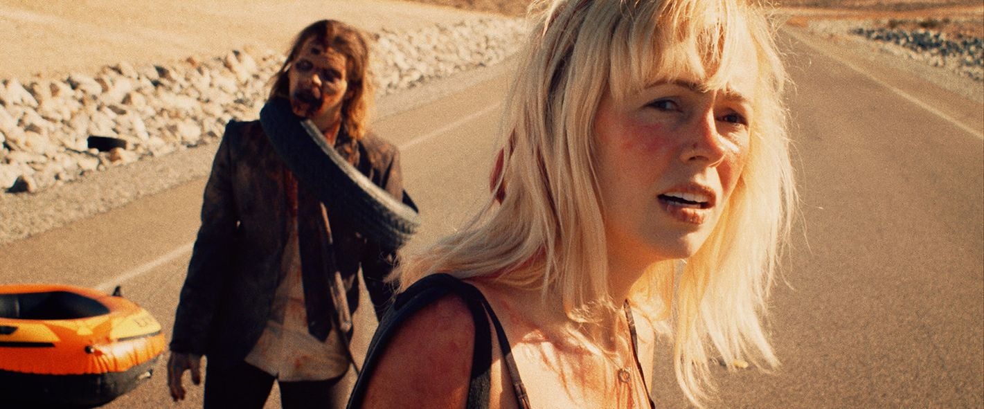 Films Et Séries Tv Avec Brittany Allen Photo de Brittany Allen - Bloody Sand : Photo Brittany Allen - AlloCiné