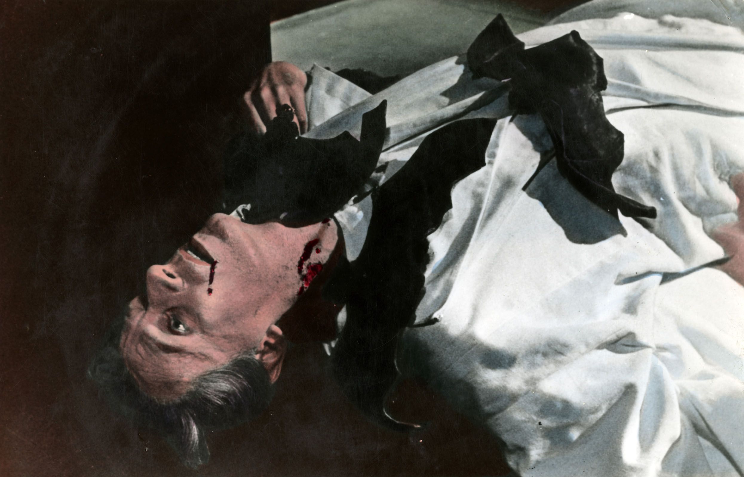 Photo du film Le Baiser du vampire - Photo 2 sur 11 - AlloCiné