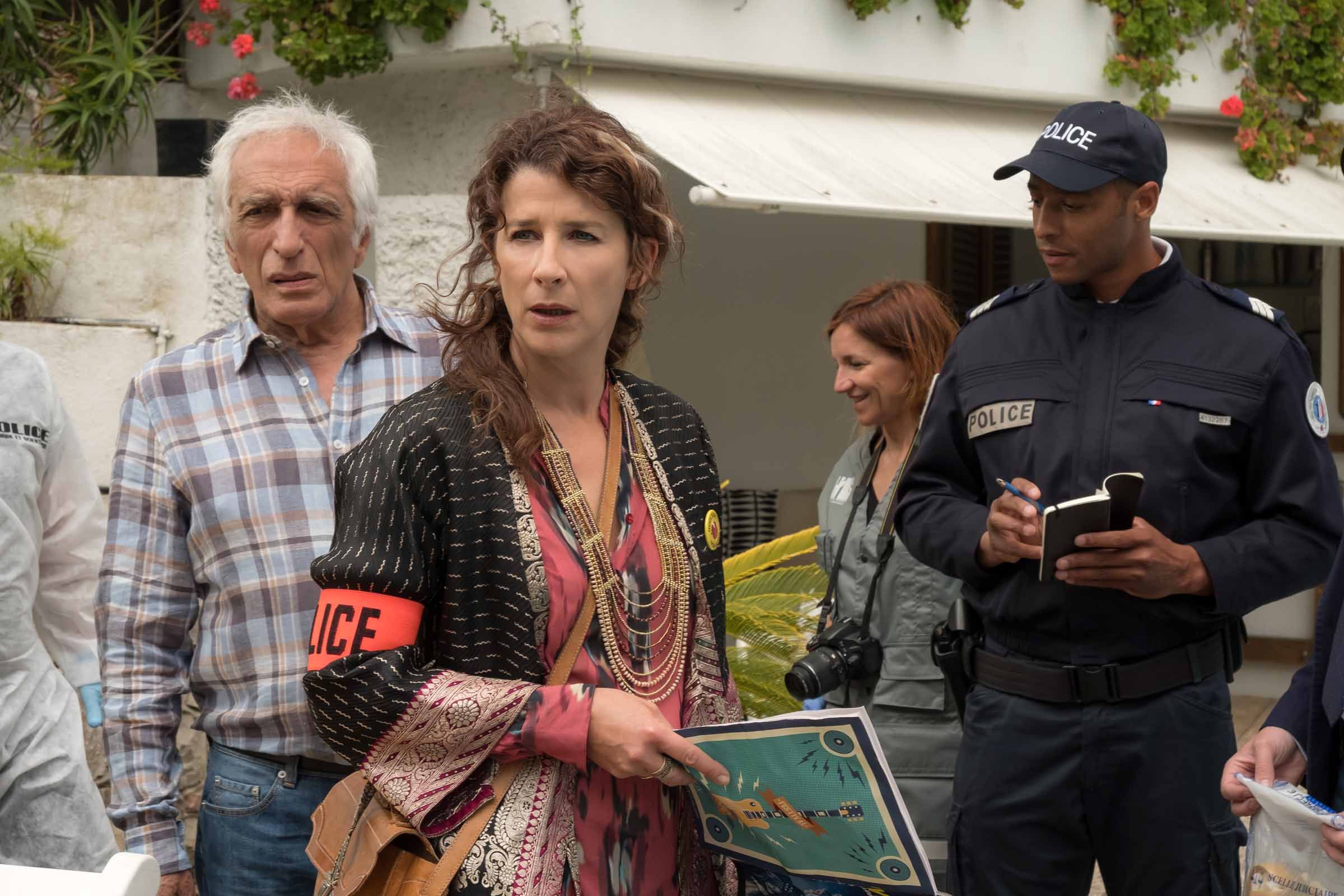 Films Et Séries Tv Avec Isabelle Gélinas Crimes parfaits : Photo Gérard Darmon, Isabelle Gélinas - 33 sur 37