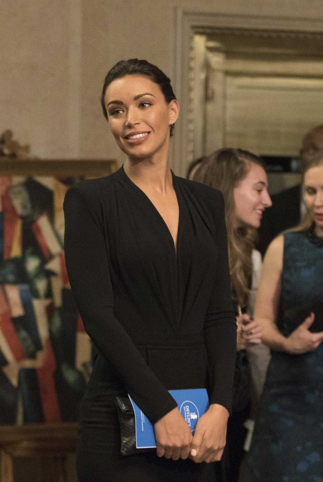 Photo de Ilfenesh Hadera Cameron Black l'illusionniste Photo Ilfenesh Hadera Photo 13 Photo de Ilfenesh Hadera Cameron Black l'illusionniste Photo Ilfenesh Hadera Photo 13