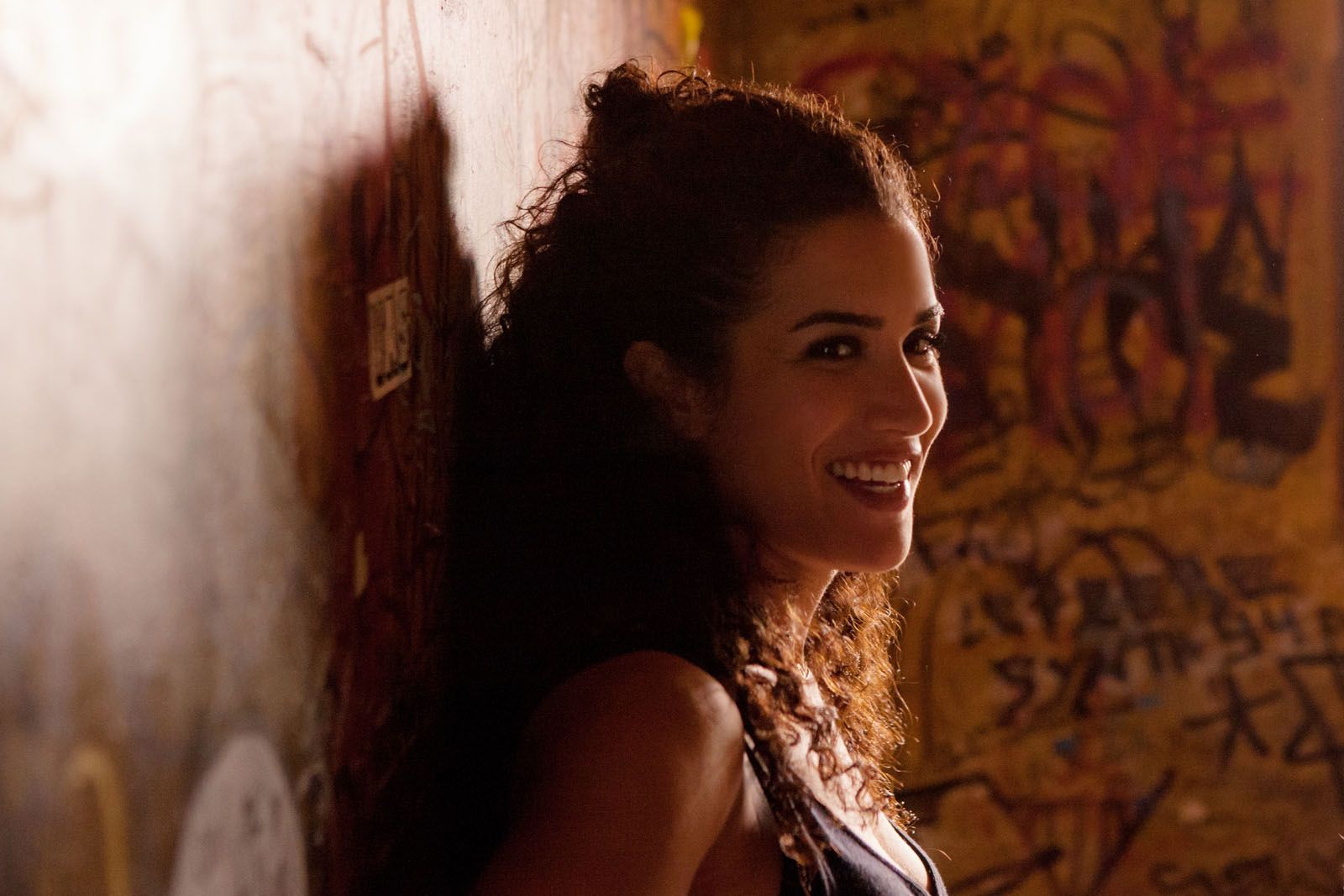 Films Et Séries Tv Avec Sabrina Ouazani Photo de Sabrina Ouazani - Break : Photo Sabrina Ouazani - AlloCiné