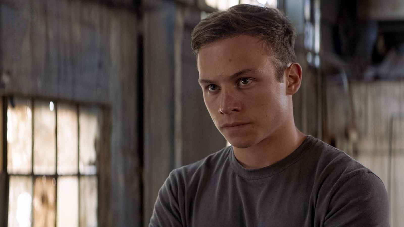 Animal Kingdom : Animal Kingdom : Photo Finn Cole - 84 sur 223 - AlloCiné