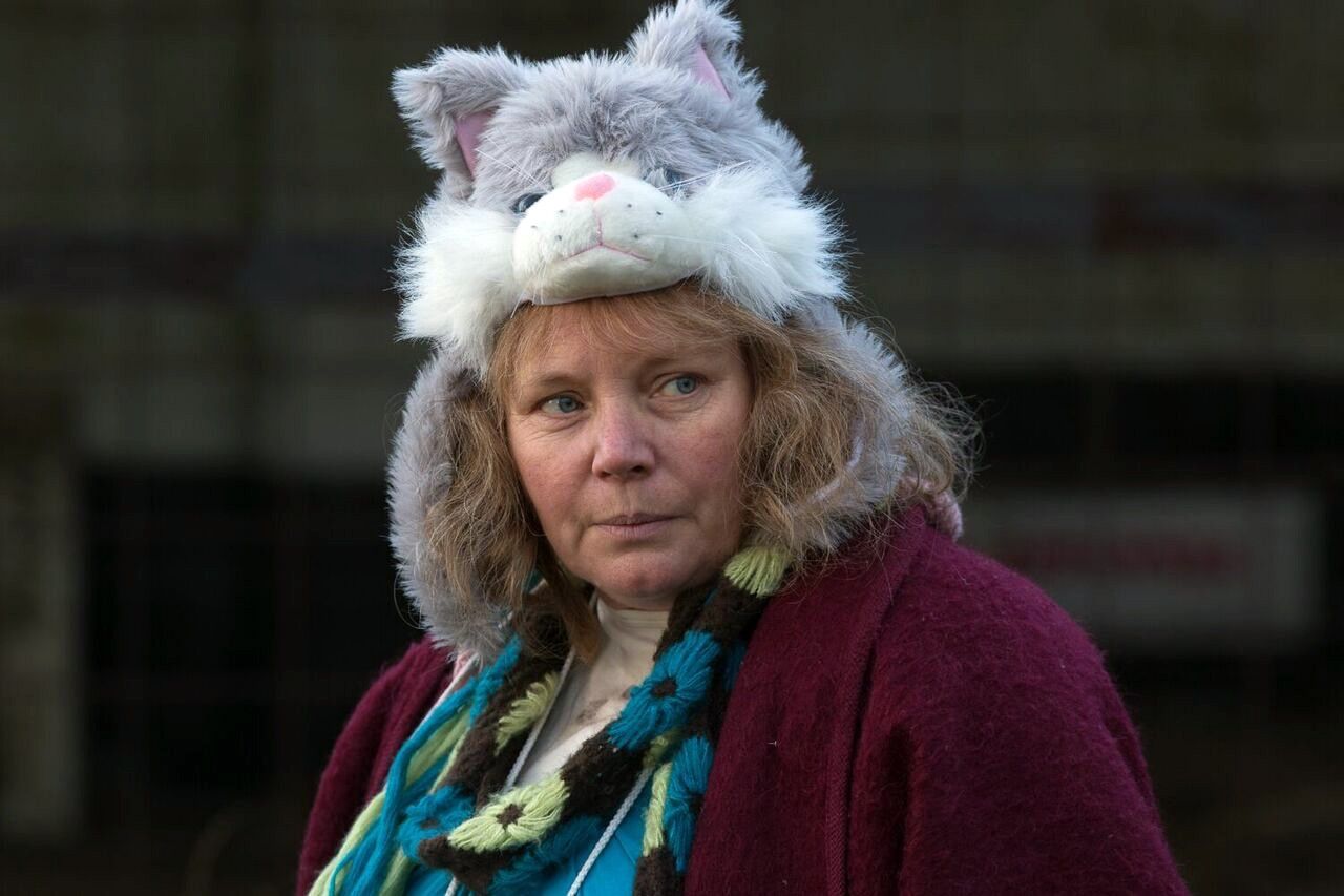 Photo de Joanna Scanlan Pin Cushion Photo Joanna Scanlan Photo 6 sur 20 AlloCiné