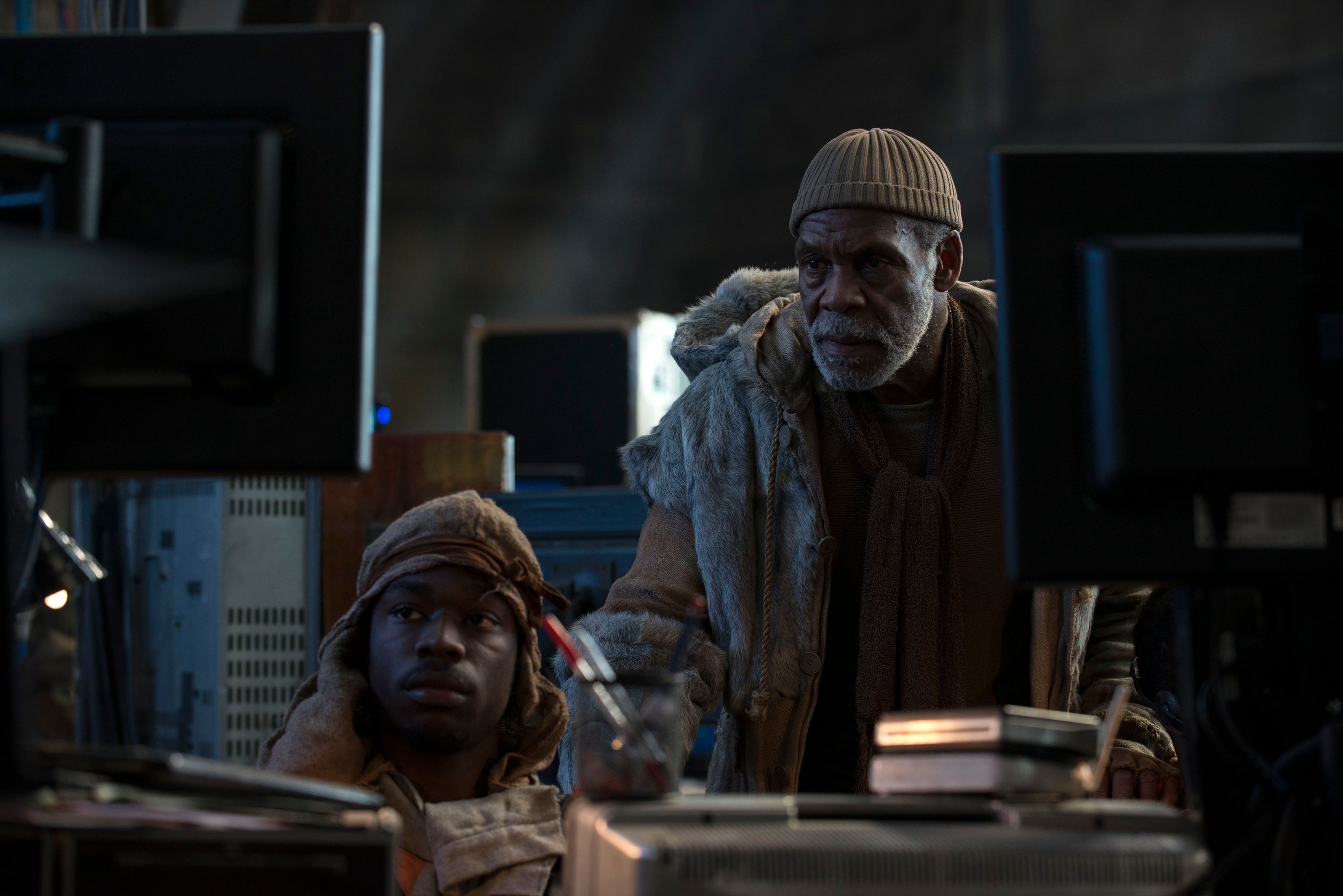 Danny Glover Dead 81 - lzgulvl