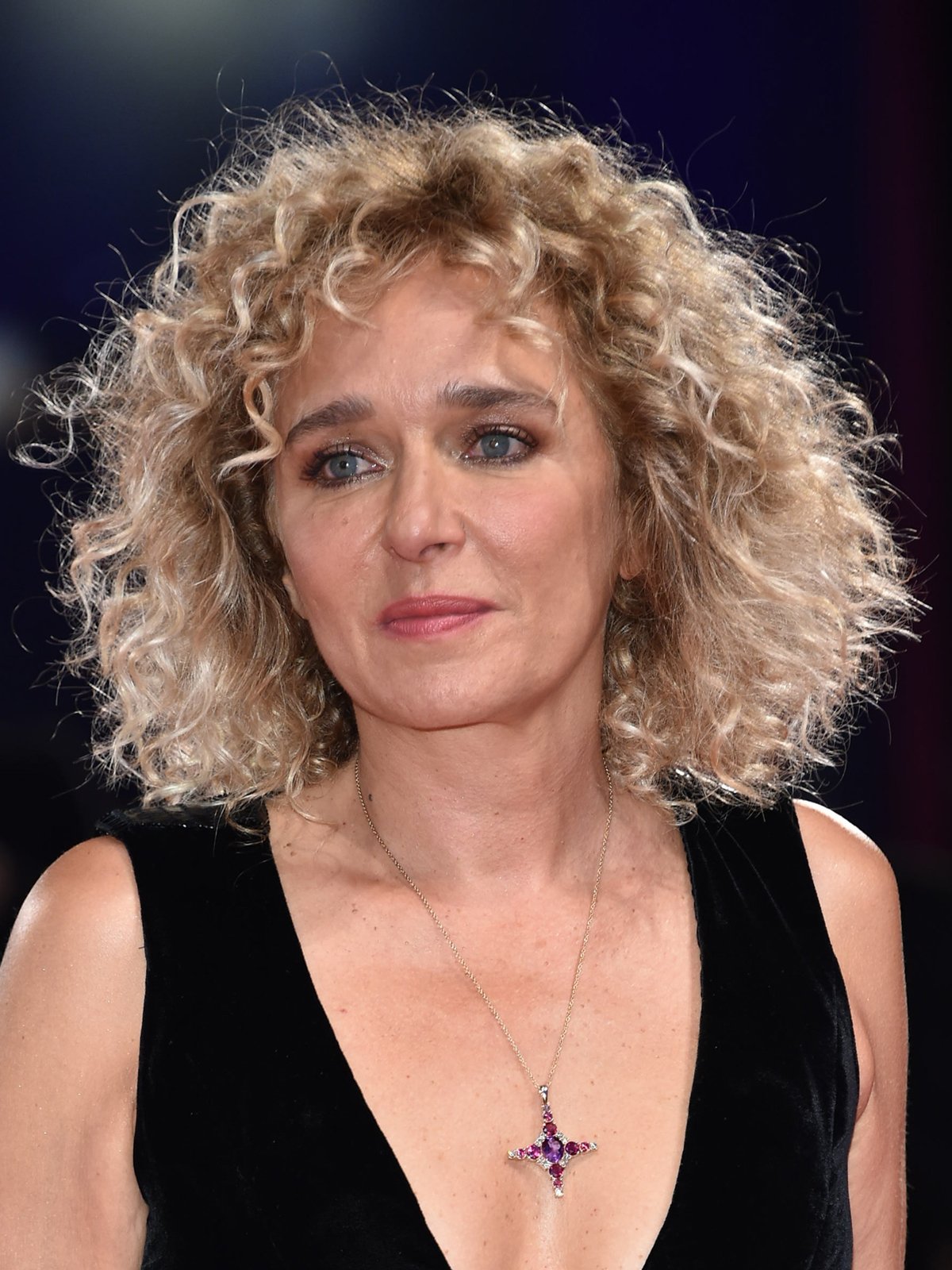 Next photo of Valeria Golino