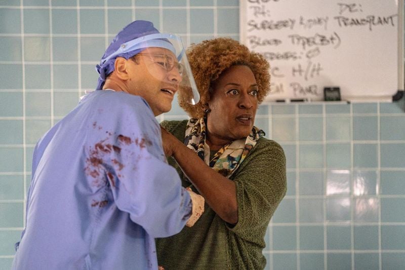 Films Et Séries Tv Avec Cch Pounder Photo de CCH Pounder - Photo CCH Pounder, Danny Burstein - AlloCiné