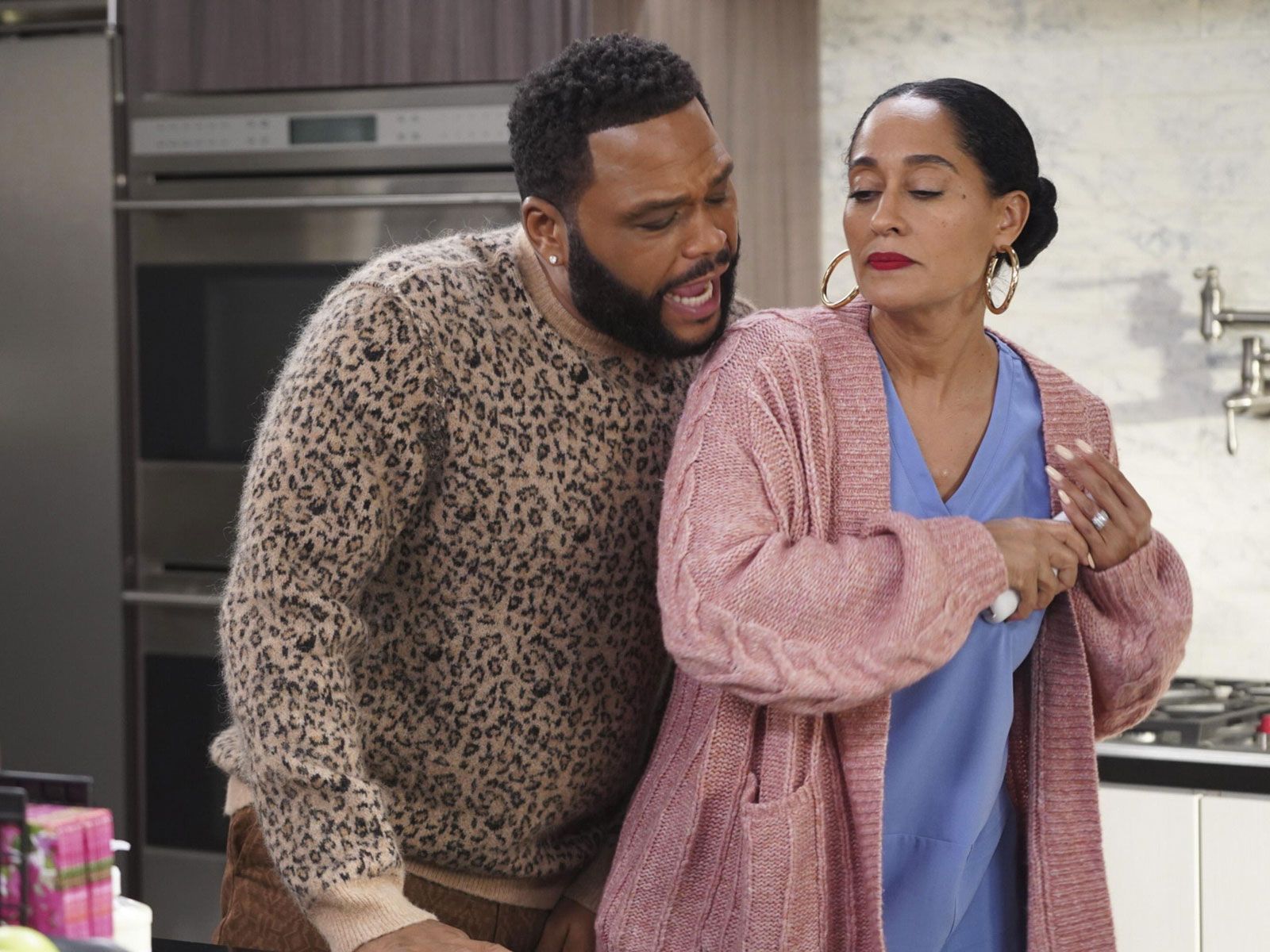 Black Ish Black Ish Photo Anthony Anderson Tracee Ellis Ross 226