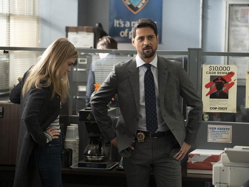 Films Et Séries Tv Avec J. R. Ramirez Manifest : Photo J.R. Ramirez, Melissa Roxburgh - 80 sur 154 - AlloCiné