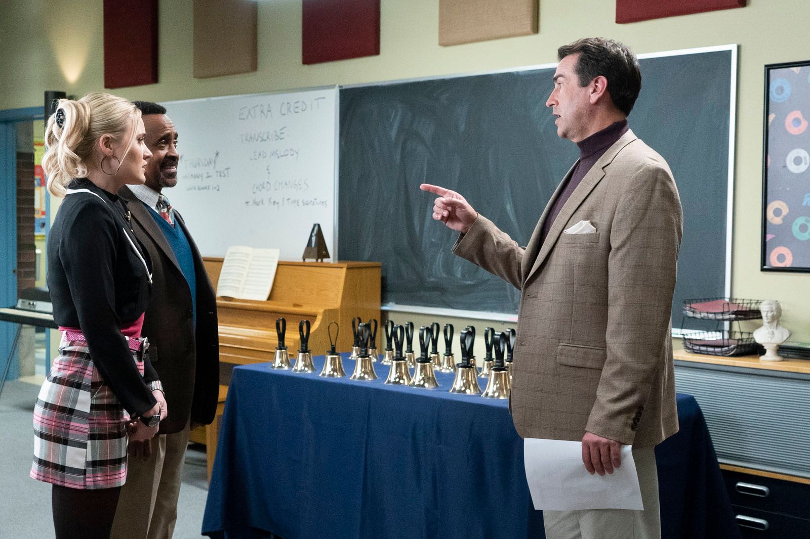 Schooled : Schooled : Photo Rob Riggle, Tim Meadows, AJ Michalka - 125 ...