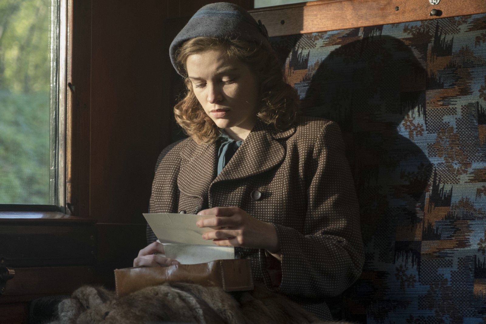 Juste A Cote De Moi Sophie Carquain Photo de Sophie Cookson - Red Joan : Photo Sophie Cookson - AlloCiné