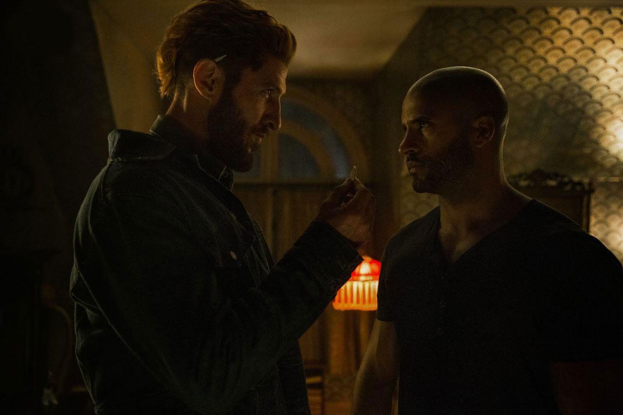 American Gods : American Gods : Photo Pablo Schreiber, Ricky Whittle