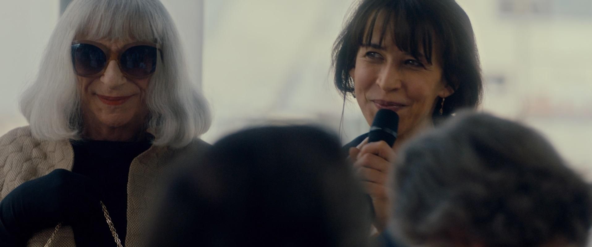 Mme Mills Film Complet Photo du film Mme Mills, une voisine si parfaite - Photo 8 sur 23